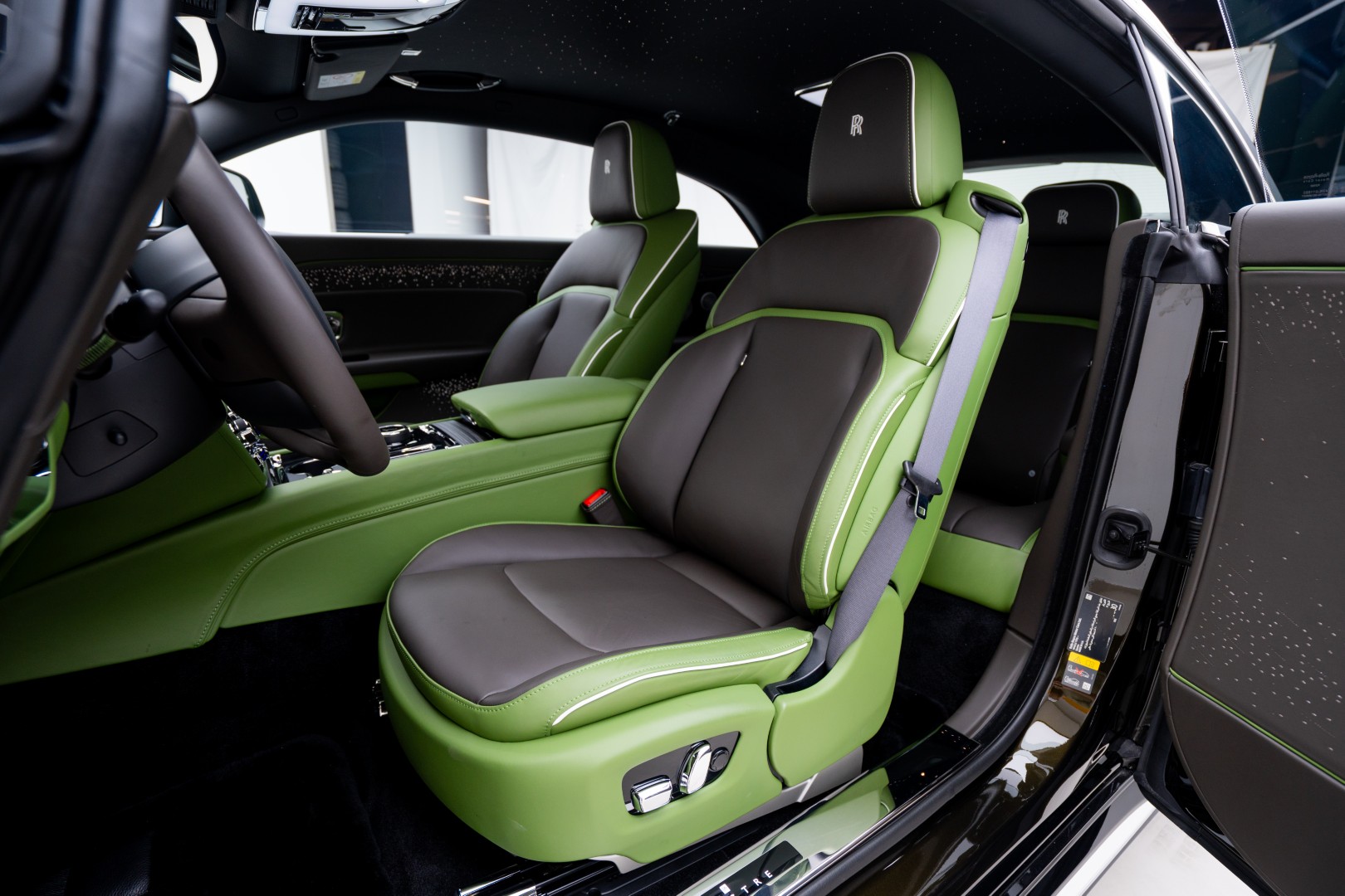 2024 ROLLS ROYCE SPECTRE. GCC. WARRANTY SERVICE. FULL OPTION.
